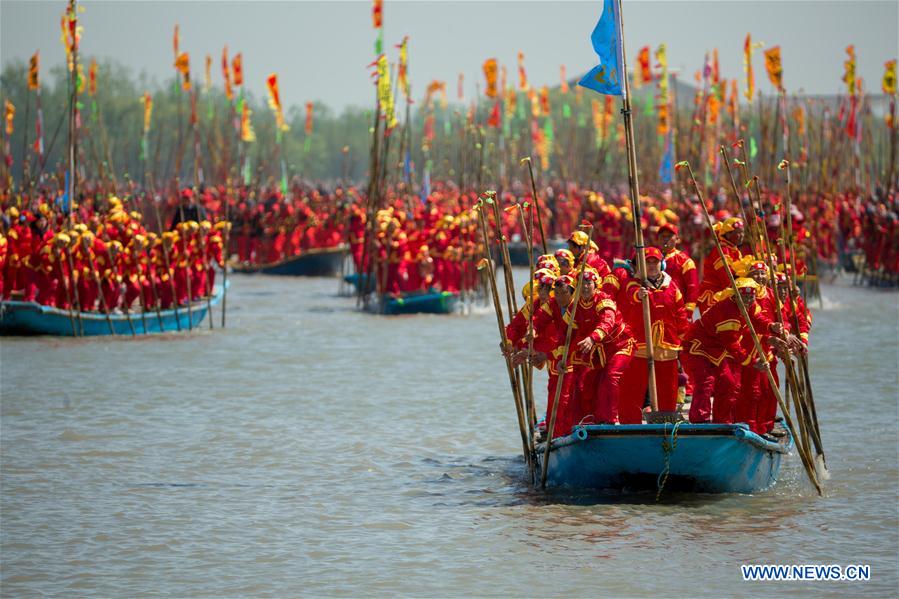 #CHINA-JIANGSU-QINTONG BOAT FESTIVAL (CN)