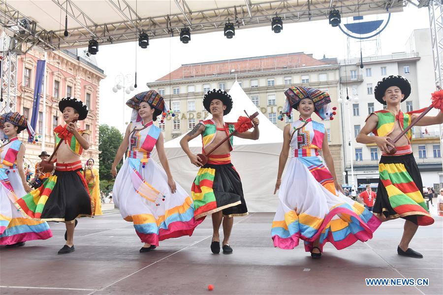 CROATIA-ZAGREB-52ND INTERNATIONAL FOLKLORE FESTIVAL-CHINESE ARTIST