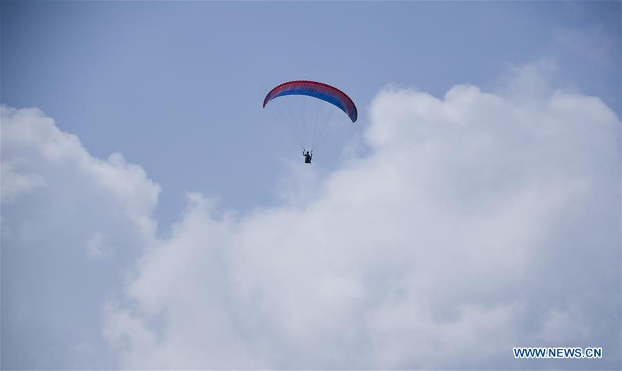 (SP)INDONESIA-PALEMBANG-ASIAN GAMES-PARAGLIDING