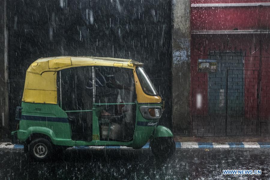 INDIA-KOLKATA-RAIN