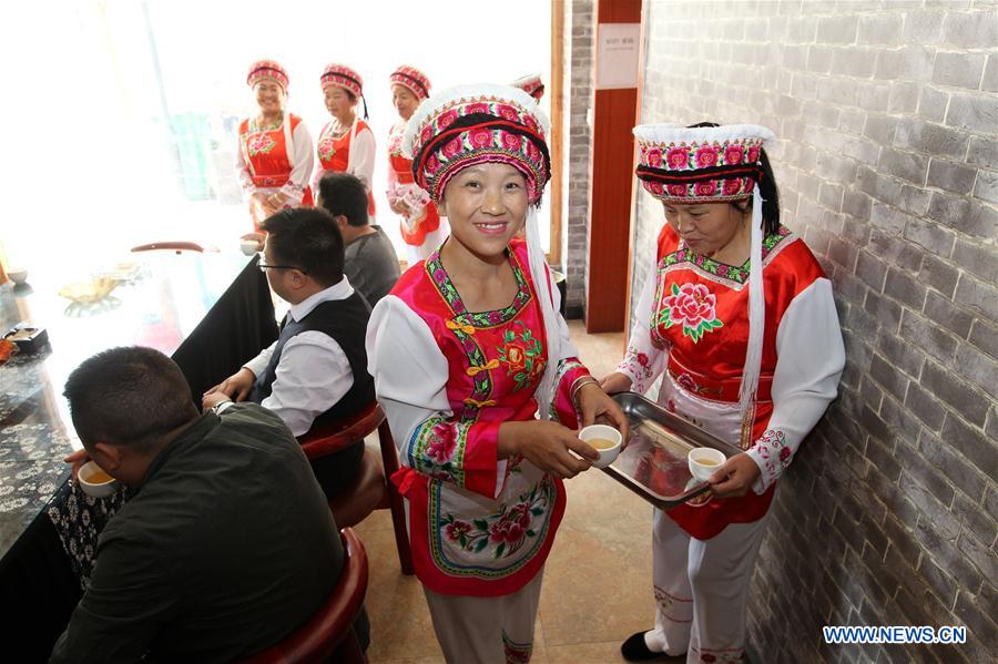 CHINA-HUNAN-ZHANGJIAJIE-BAI ETHNIC GROUP-TRADITION (CN)