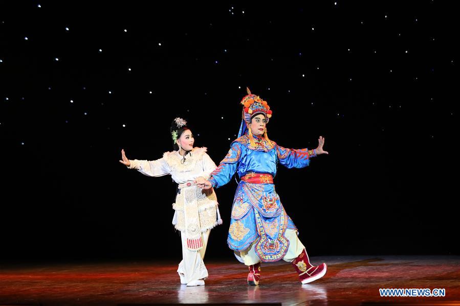 VIETNAM-CHINA-TRADITIONAL STAGE-EXCHANGE WEEK