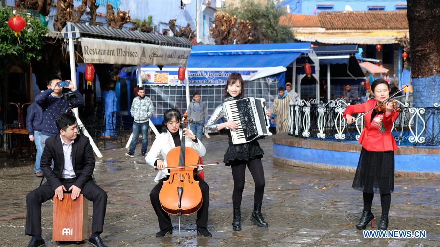 MOROCCO-CHEFCHAOUEN-FLASH MOB-SPRING FESTIVAL