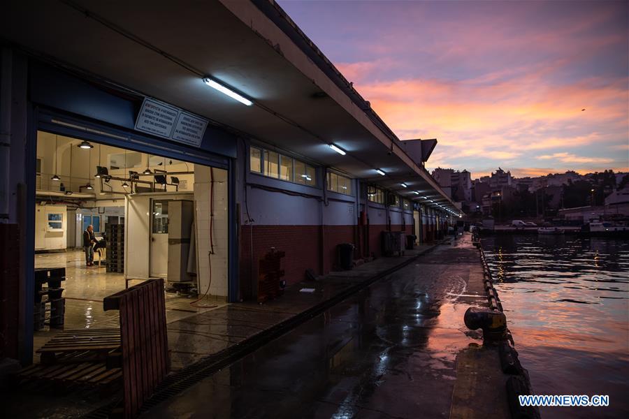 GREECE-PIRAEUS-FISHMARKET-KERATSINI