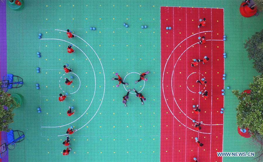 (SP)CHINA-JIANGXI-PHYSICAL EDUCATION-KINDERGARTEN-CHILDREN BASKETBALL EXERCISES (CN)