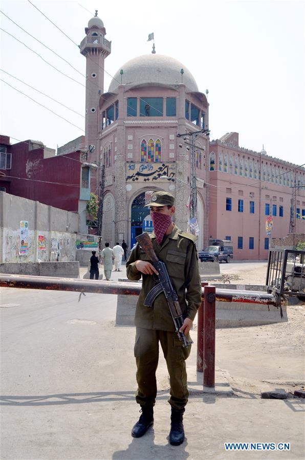 PAKISTAN-LAHORE-EID AL-FITR-SECURITY