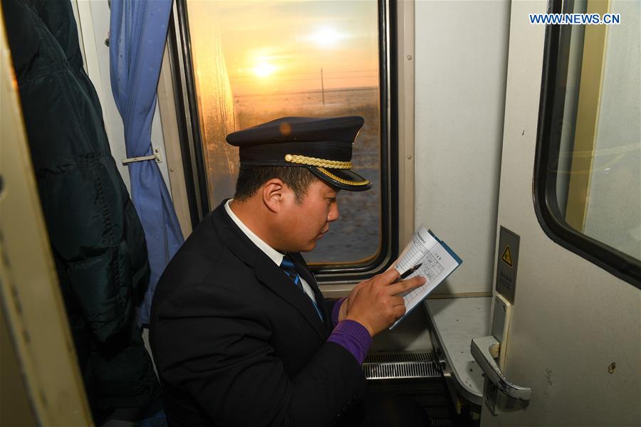 CHINA-INNER MONGOLIA-SLOW TRAIN (CN)