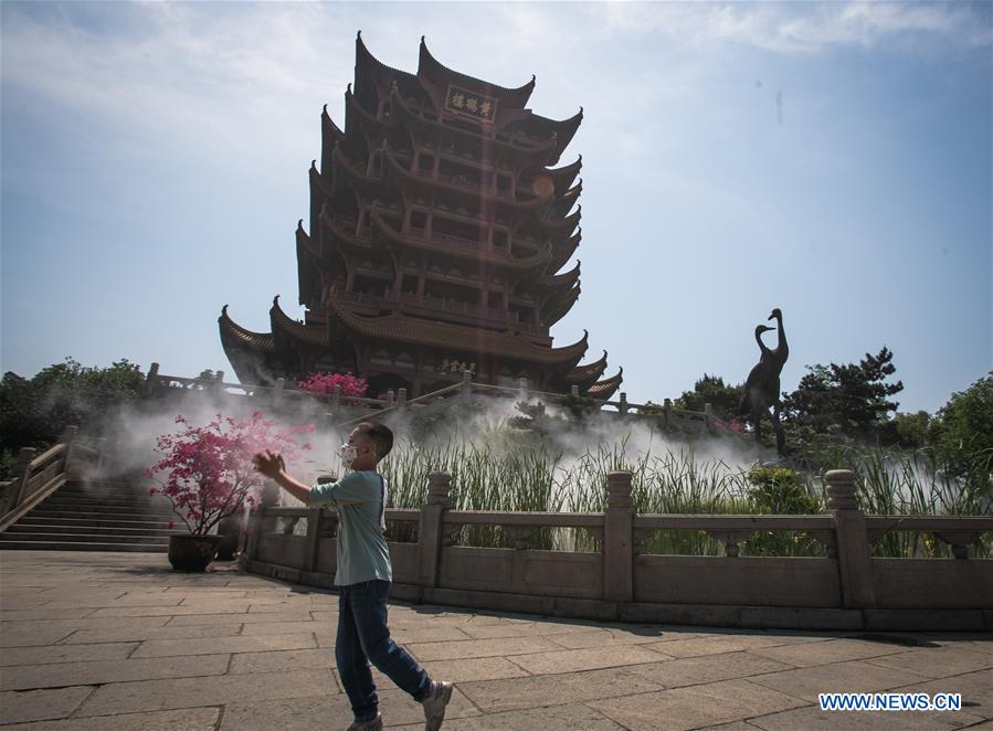 CHINA-WUHAN-COVID-19-TOURISM-YELLOW CRANE TOWER-REOPENING (CN)