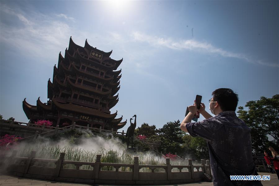 CHINA-WUHAN-COVID-19-TOURISM-YELLOW CRANE TOWER-REOPENING (CN)