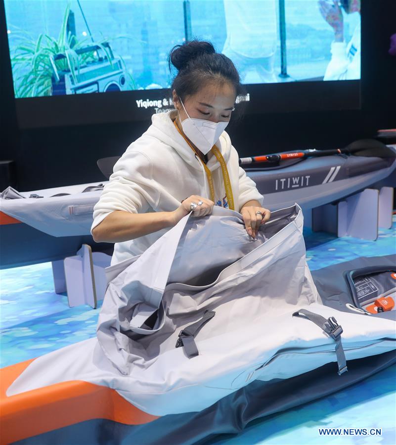 CHINA-SHANGHAI-CIIE-FOLDABLE KAYAK (CN)