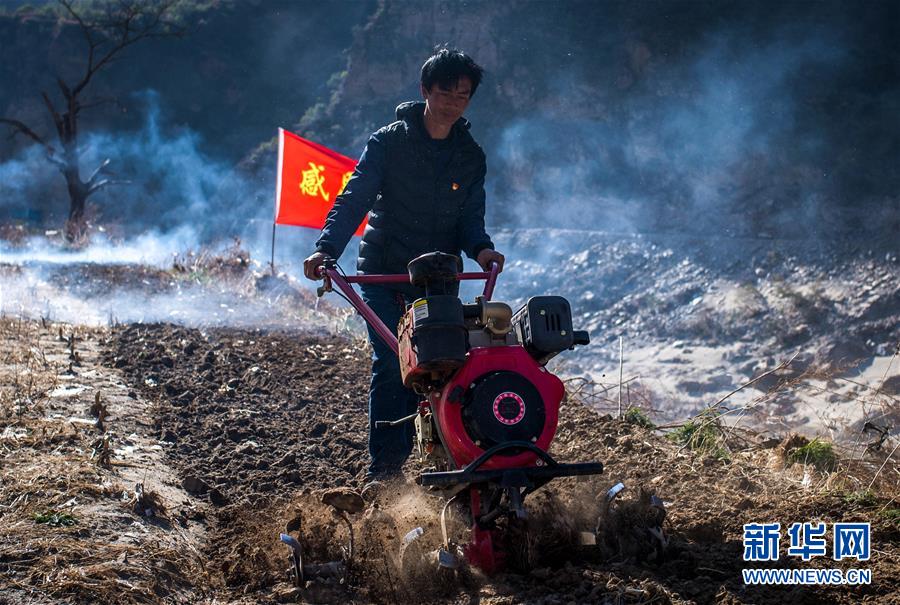 （新华全媒头条·图文互动）（6）藏区“感恩连”